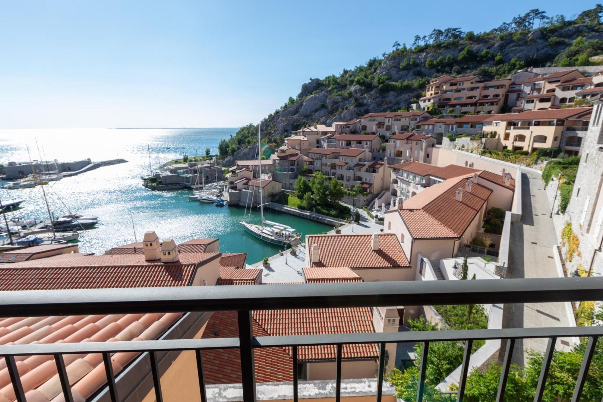 Portopiccolo Avolare Apartments In Borgo - Beach Included Систиана Экстерьер фото